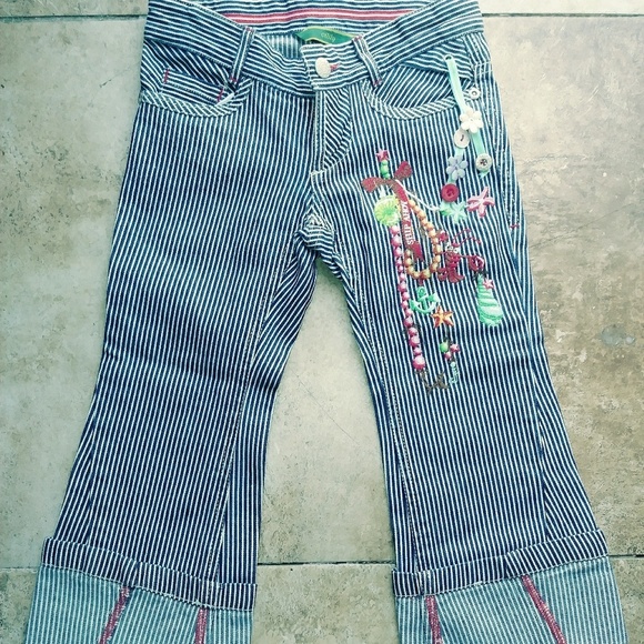 Oilily Jeans Girl Beautiful Embroidery Sz 4-5T - Picture 1 of 7